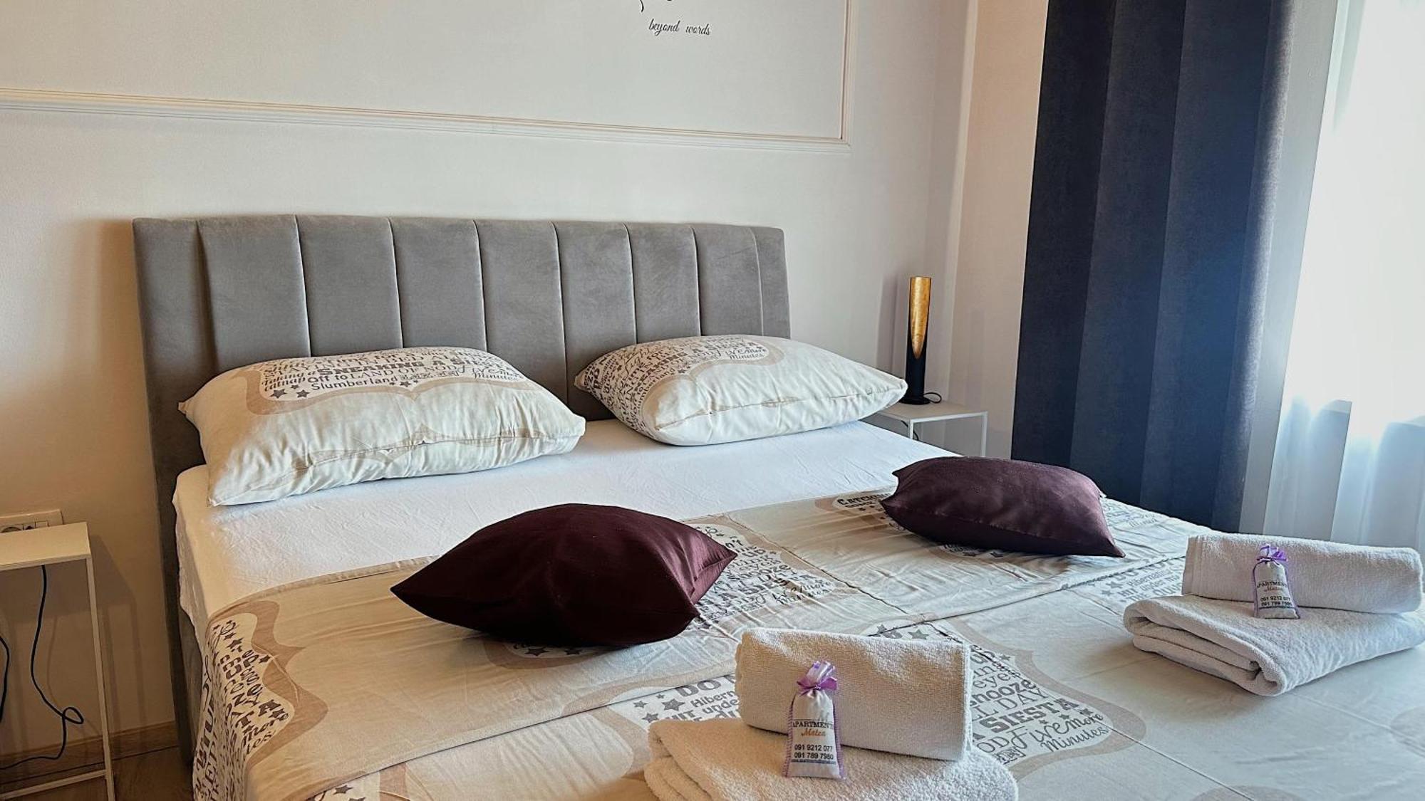 Apartments Matea Tisno Kültér fotó